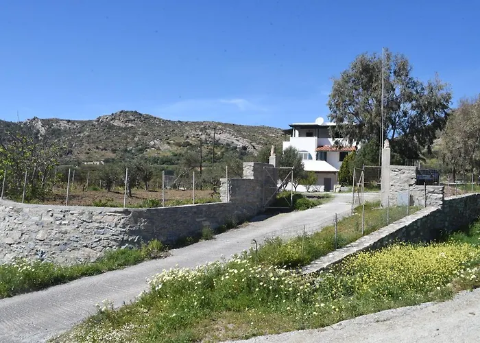 Bernie House 2 アパート