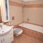 Apartment Bernie House 2 Melanes